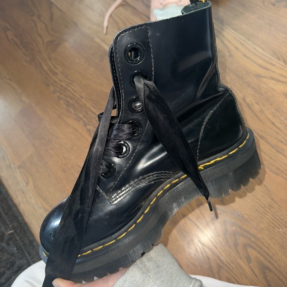 Dr Martens Molly Boot - Picture 2 of 7